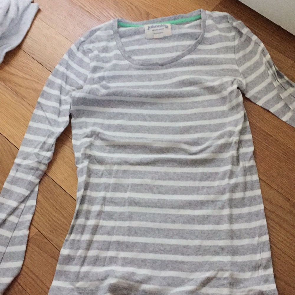 JOHNNY B GRAY AND WHITE LONG SLEEVE